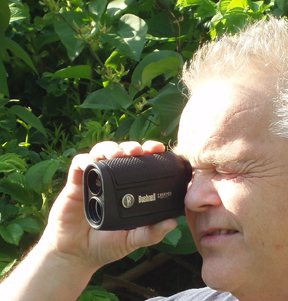 Bushnell Legend 1200 ARC Laser Rangefinder - image {image:count}